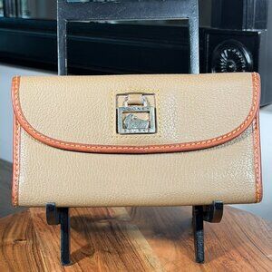 Dooney & Bourke Dillen Continental Clutch Wallet — Sand/Tan